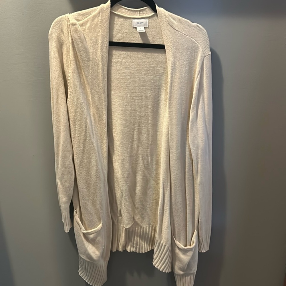 XLG CREAM COLORED CARDIGAN